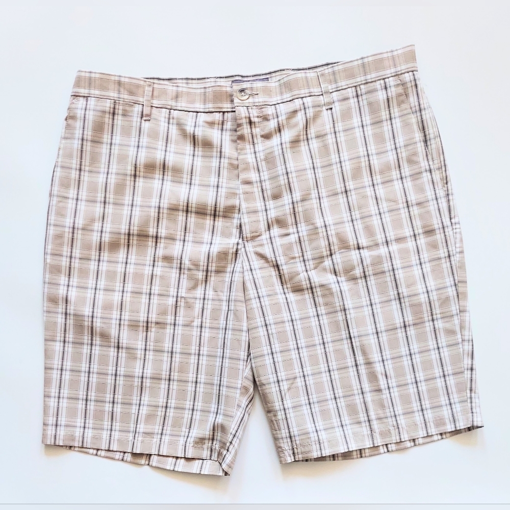 Dockers Chino Shorts Mens 38 Beige White Plaid Pockets